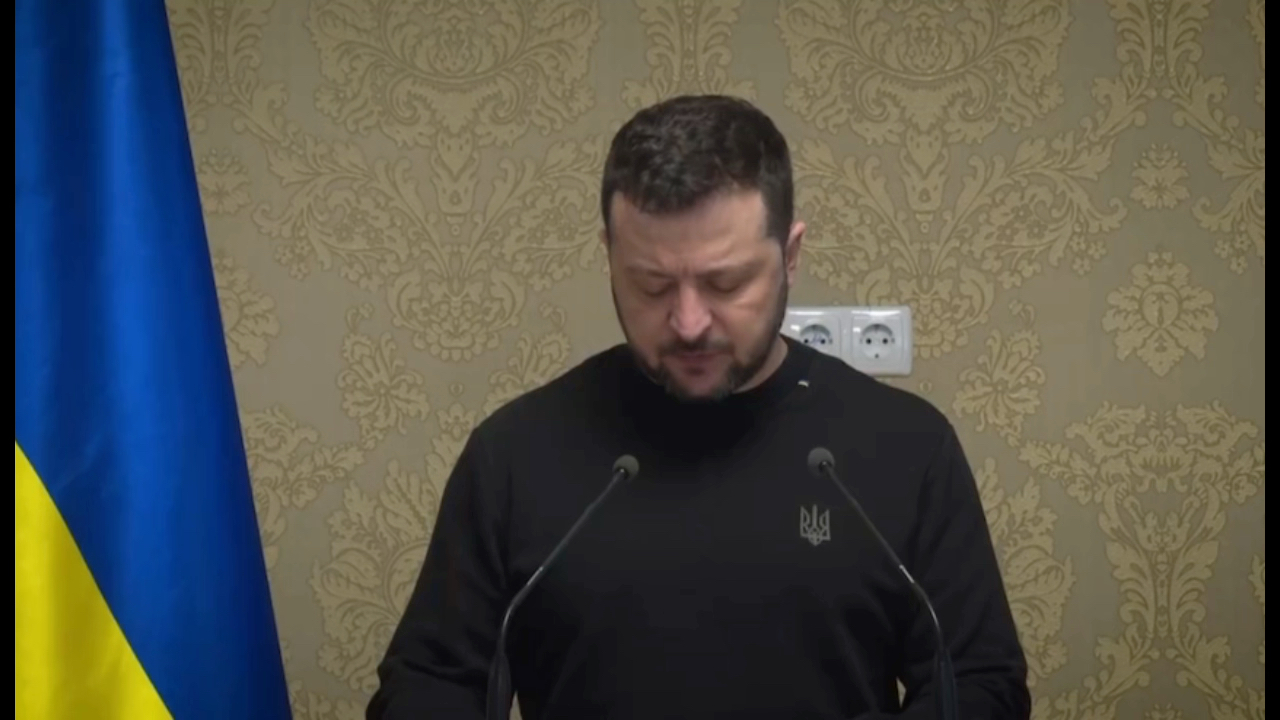 泽连斯基任命奥列格·伊瓦先科将军为乌克兰对外情报局新任局长.