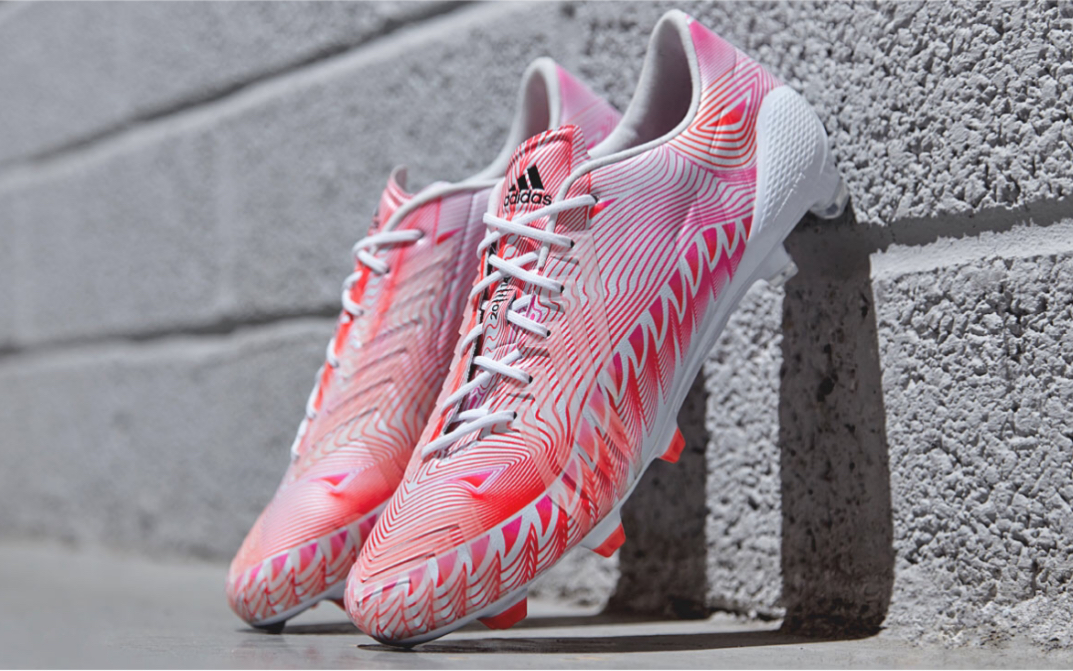 阿迪达斯adidas猎鹰14超轻crazylight测评-第一次做足球鞋方面的测评