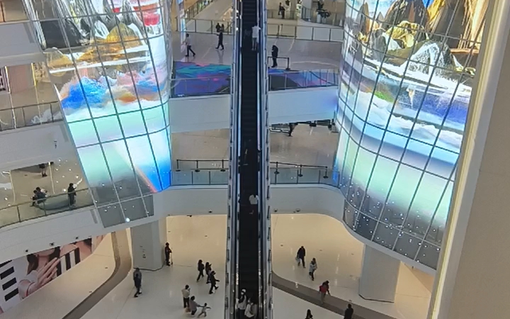 北京五棵松万达广场超长手扶梯