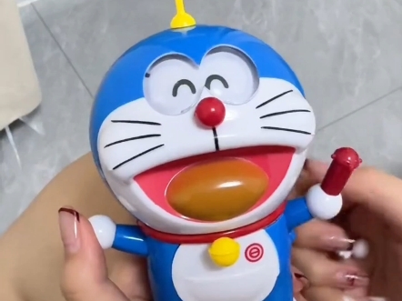 谁会拒绝这个会掏东西的哆啦a梦呢,快艾特你女朋友给你安排!
