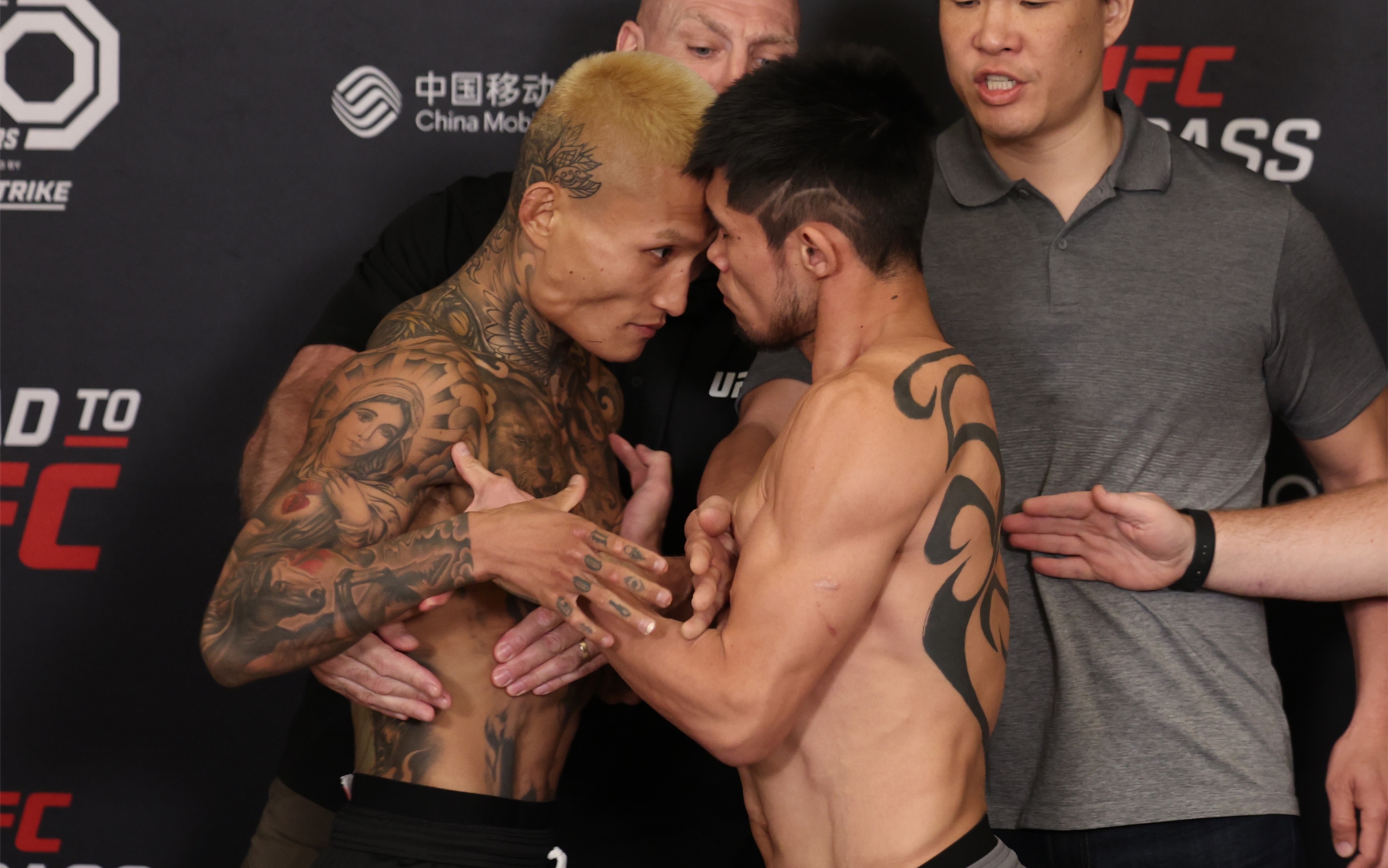 【UFC精英之路】后场直击：吕凯和李凯文都放话让对方睡在八角笼里