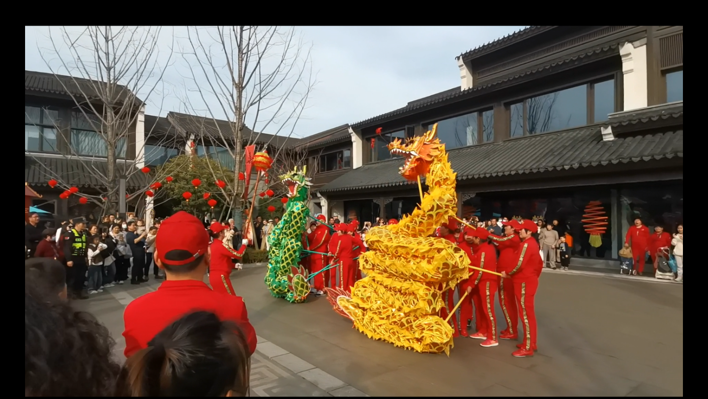 [图]热血沸腾的调龙灯