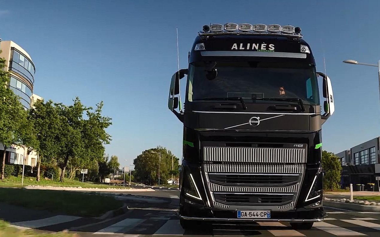 沃尔沃fh16xxl交付运输公司,你觉得沃尔沃卡车品质如何?