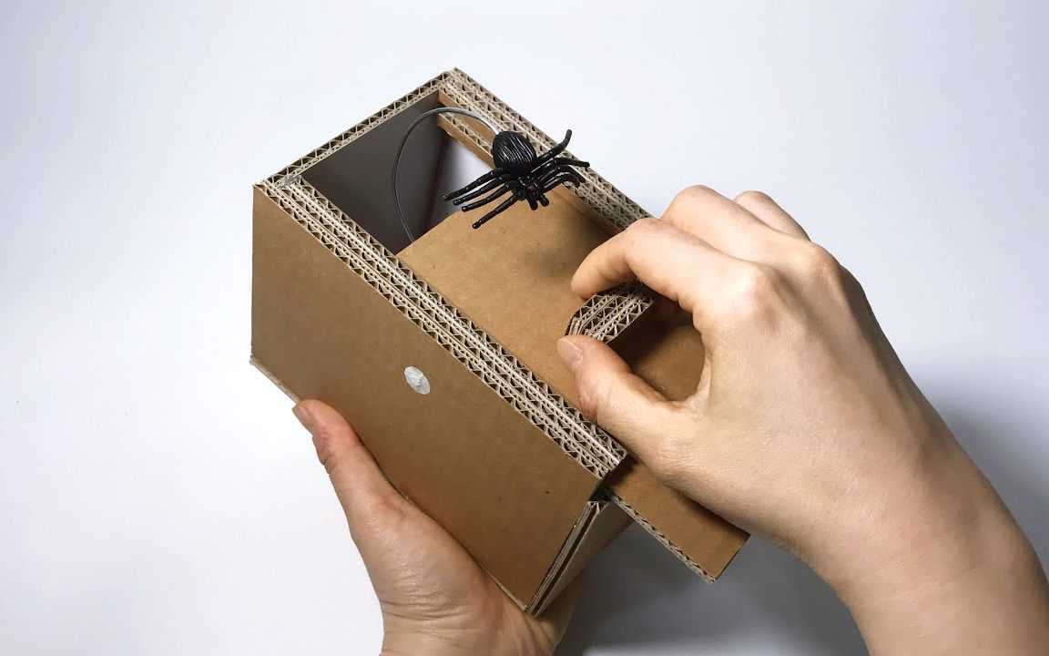 教你用双11的快递盒制作"吓人惊喜盒",熊孩子恶作剧必备!