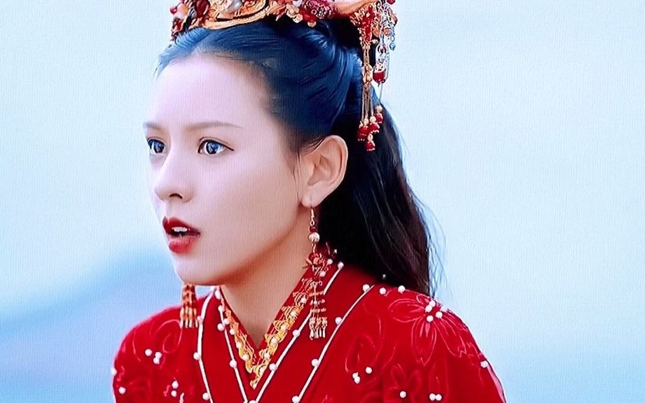 少女被献祭海神 ,不料海神丑陋不堪却很专情.#海大鱼 #张予曦