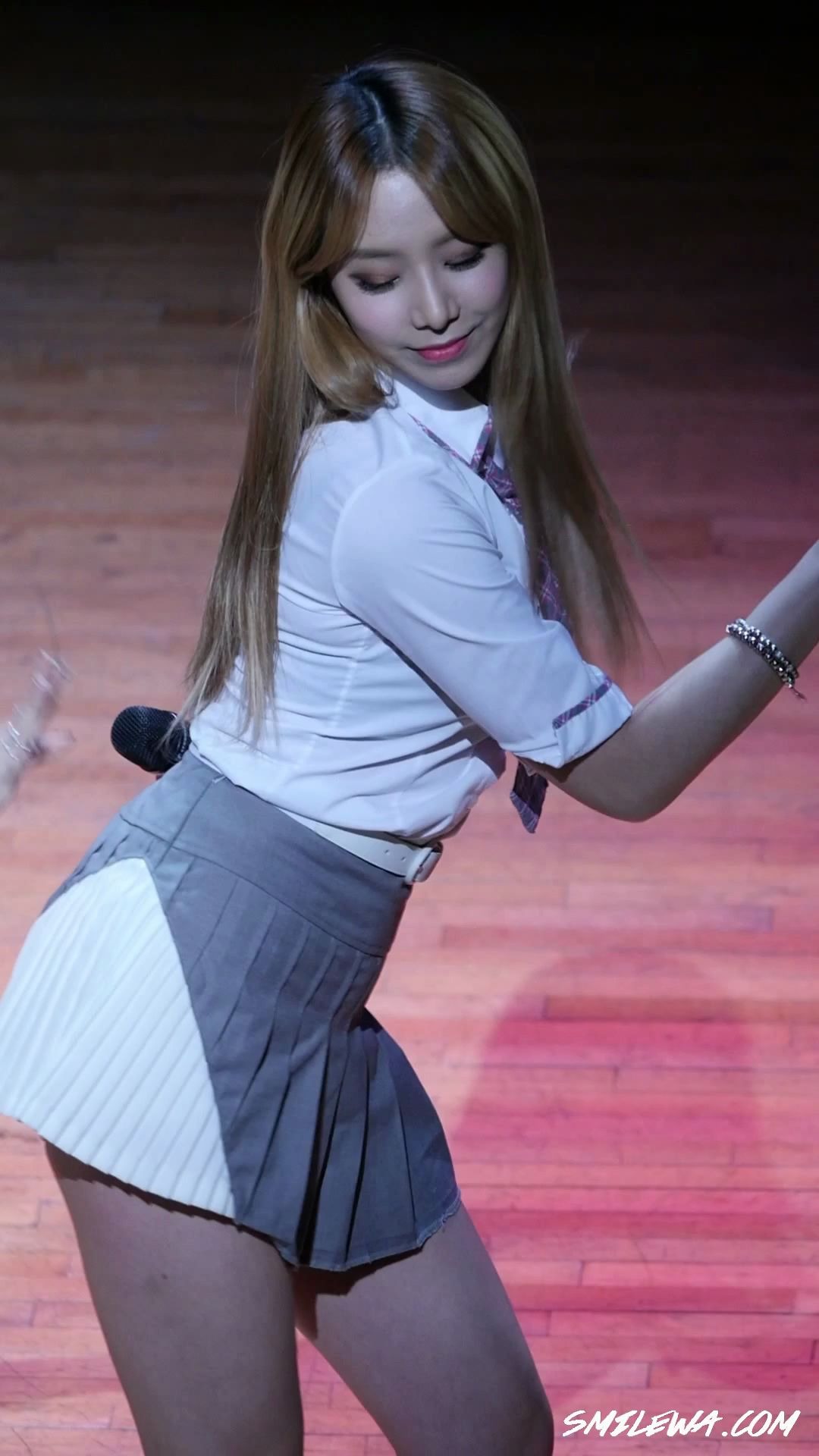 150131 bestie 郑有智_哔哩哔哩 (゜-゜)つロ 干杯~-bilibili