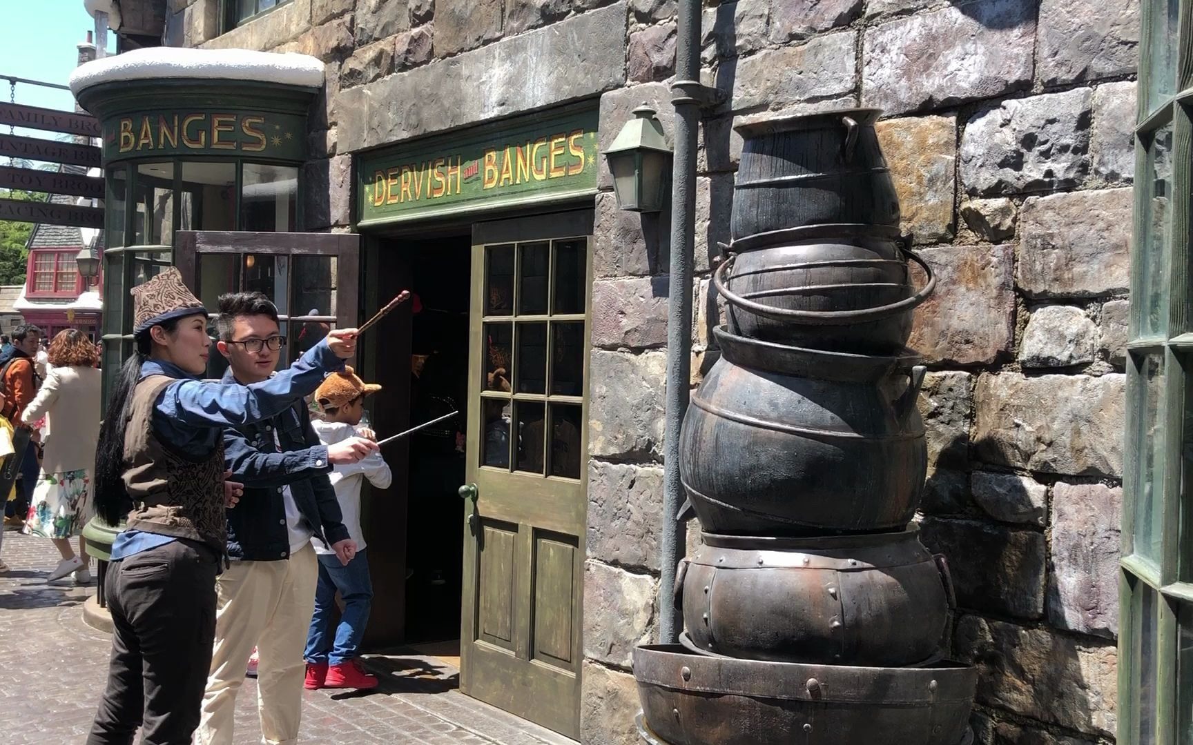 大阪环球影城魔杖互动小游戏 "aguamenti-清水如泉"