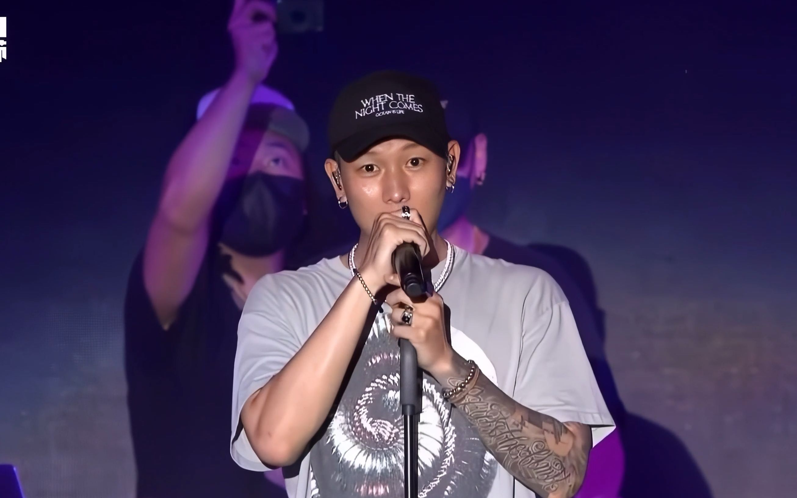 so live at 2022 屏東三大日音乐节 way up / wait / 伯父 / 称赞她的