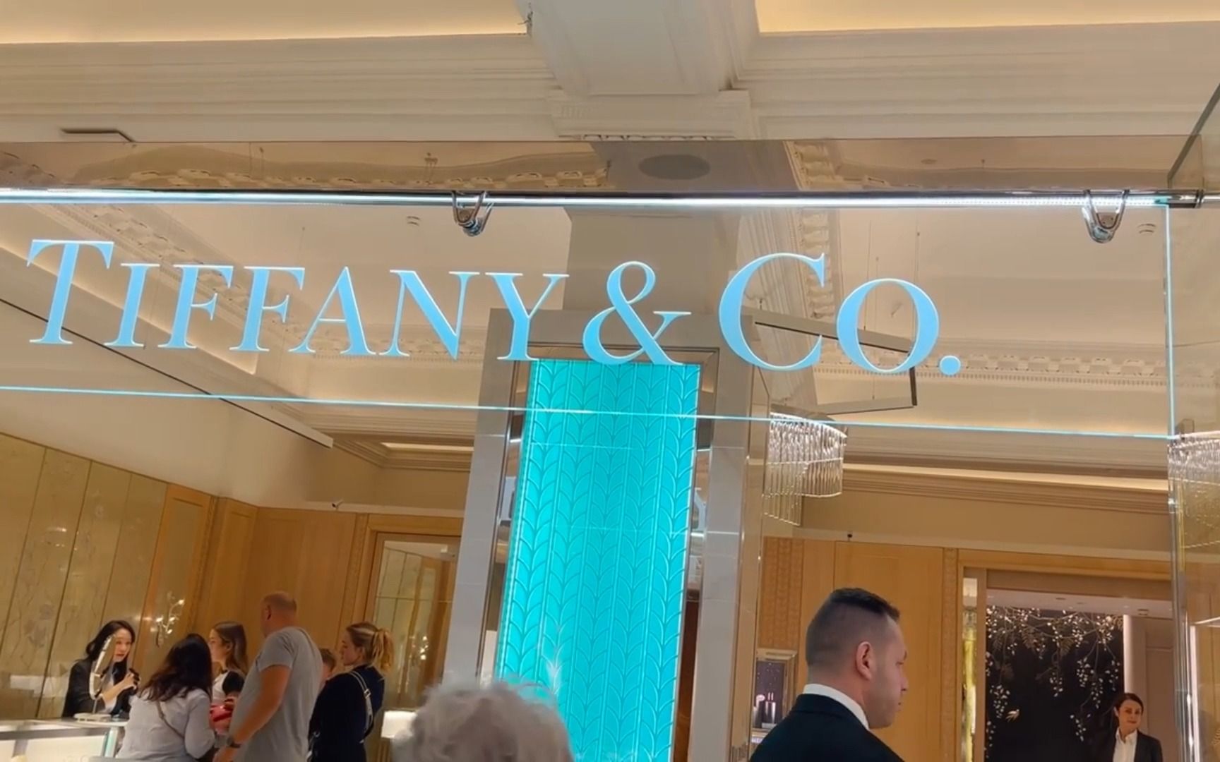 去伦敦Harrods~ 世界最贵的百货公司喝HighTea ~ Tiffany 的下午茶哔哩哔哩bilibili