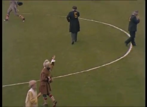 Philosophers Football - Monty Python-bilibili(B站)无水印视频解析——6li6在线工具箱