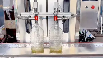 半自动食用油灌装机封盖机测试实拍小型油类灌装生产线设备