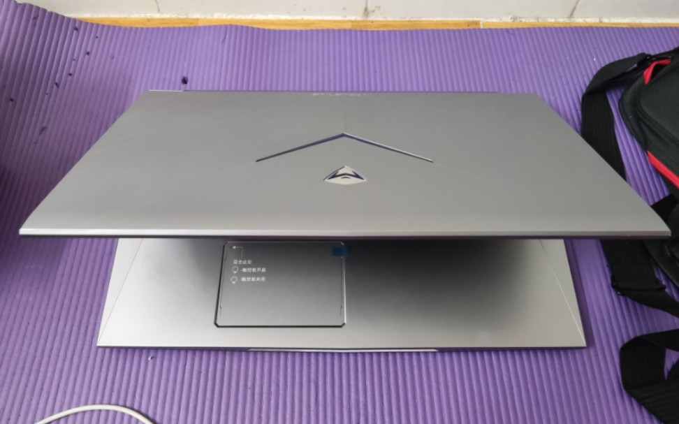 机械师t90plus 17寸144hz 76万跑分 i7,独显,16 512,邮费顺丰到付3499