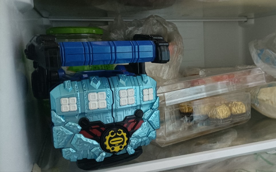 随录假面骑士grease暴雪拳套dx