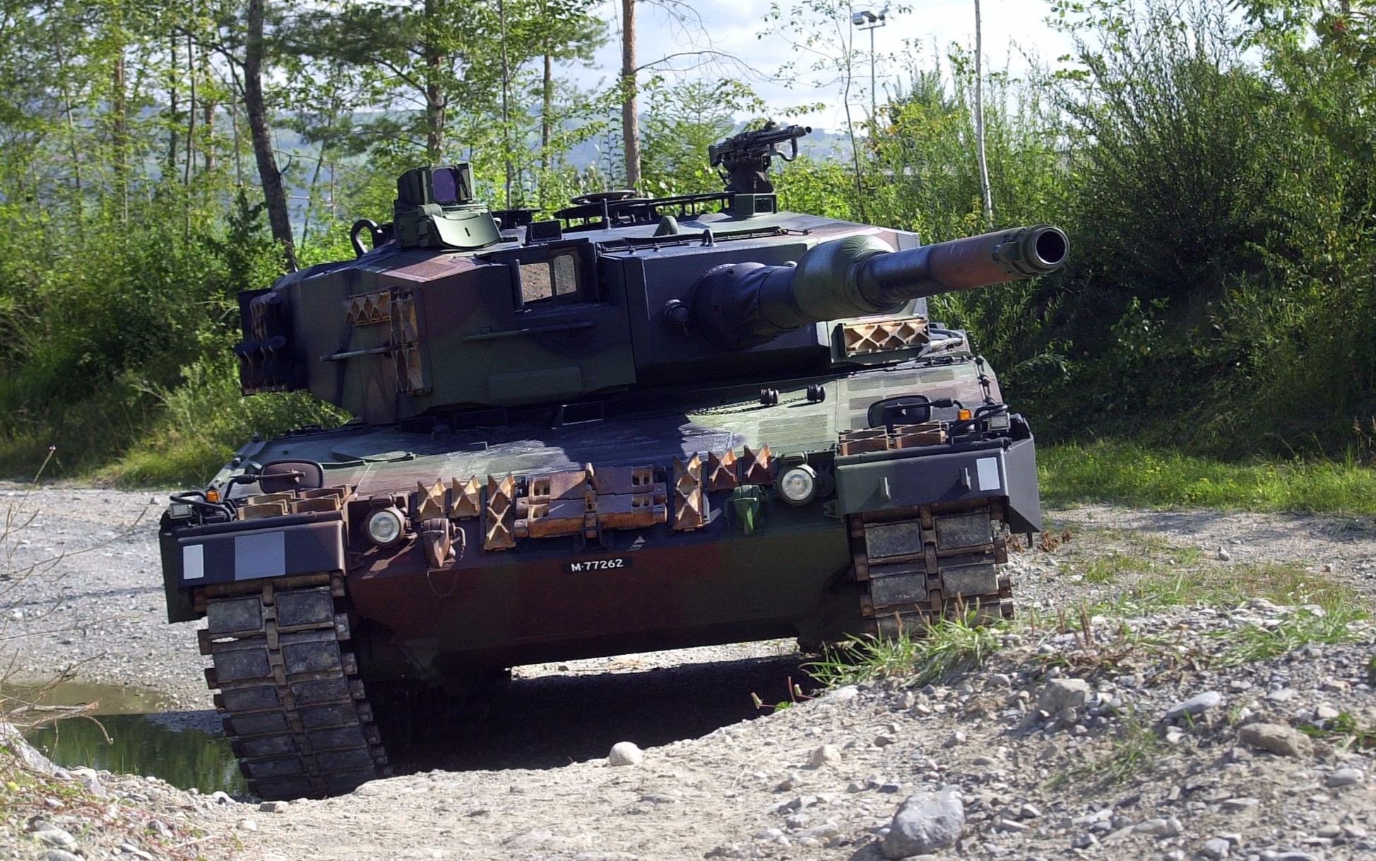 mengts016135豹2a4坦克模型制作完整版