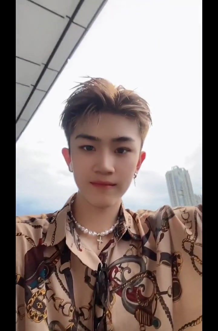 帅哥 #颜值百万星计划 有没有你天天都有在做的一件事却不烦的_哔哩