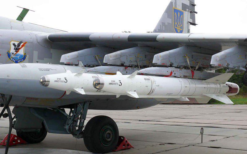 苏25攻击机发射kh25ml空对地导弹