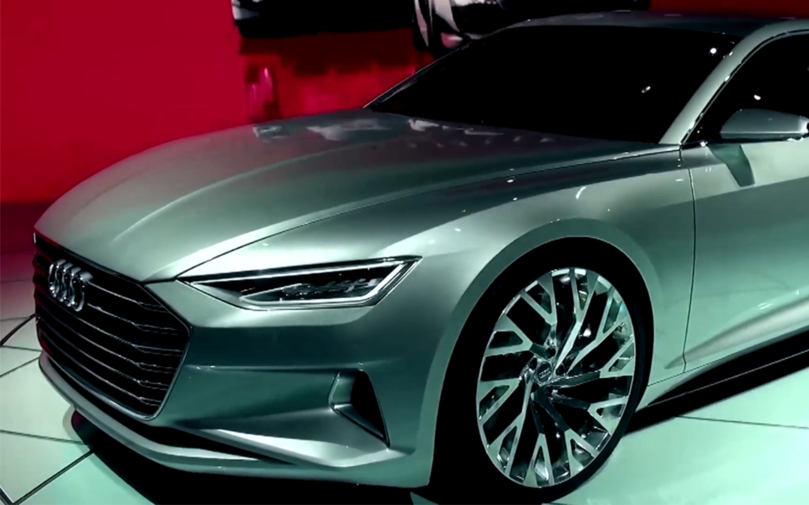 新款2024奥迪a8 quattro豪华跑车外观和内饰细节