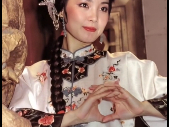 让图片动起来:邓丽君古装,中式审美绝了