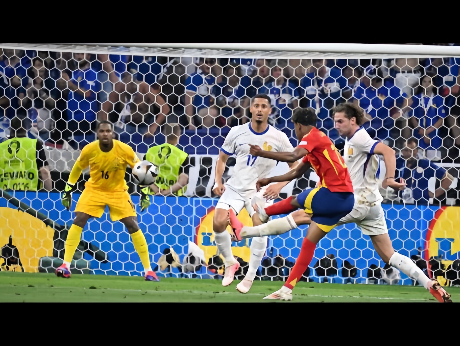 亚马尔对阵法国队的弧线球进球!