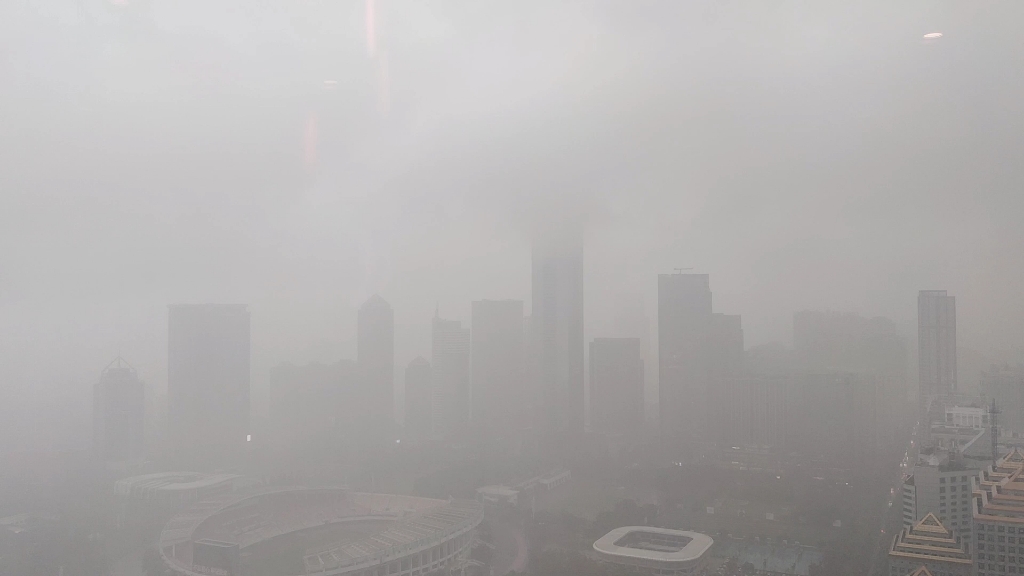 [图]一座城市被雨吞没