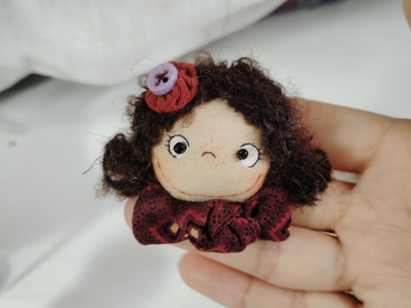 手工娃头胸针制作过程