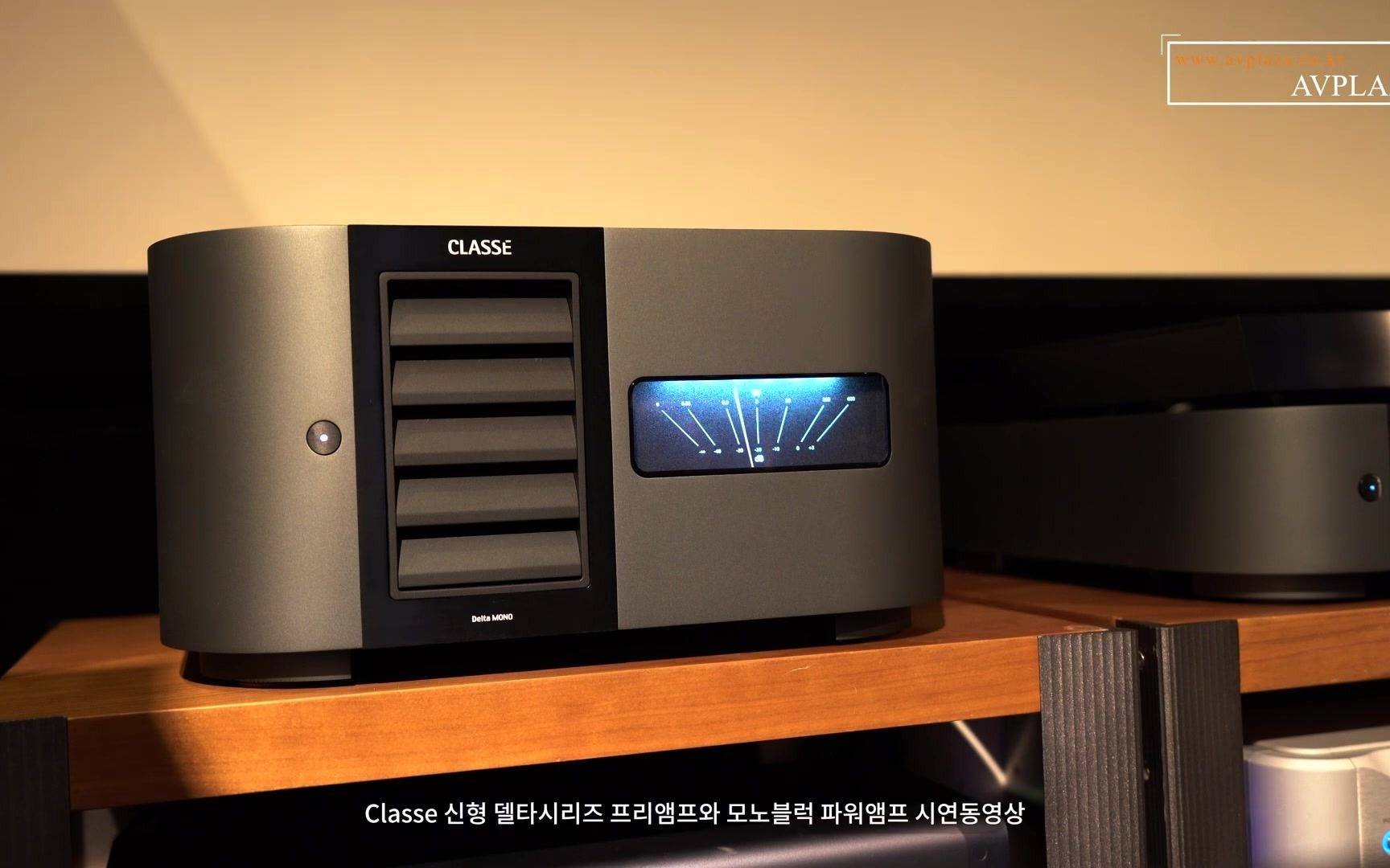 classe new delta mono power, preamplifier & b&w 802 d3 prestige