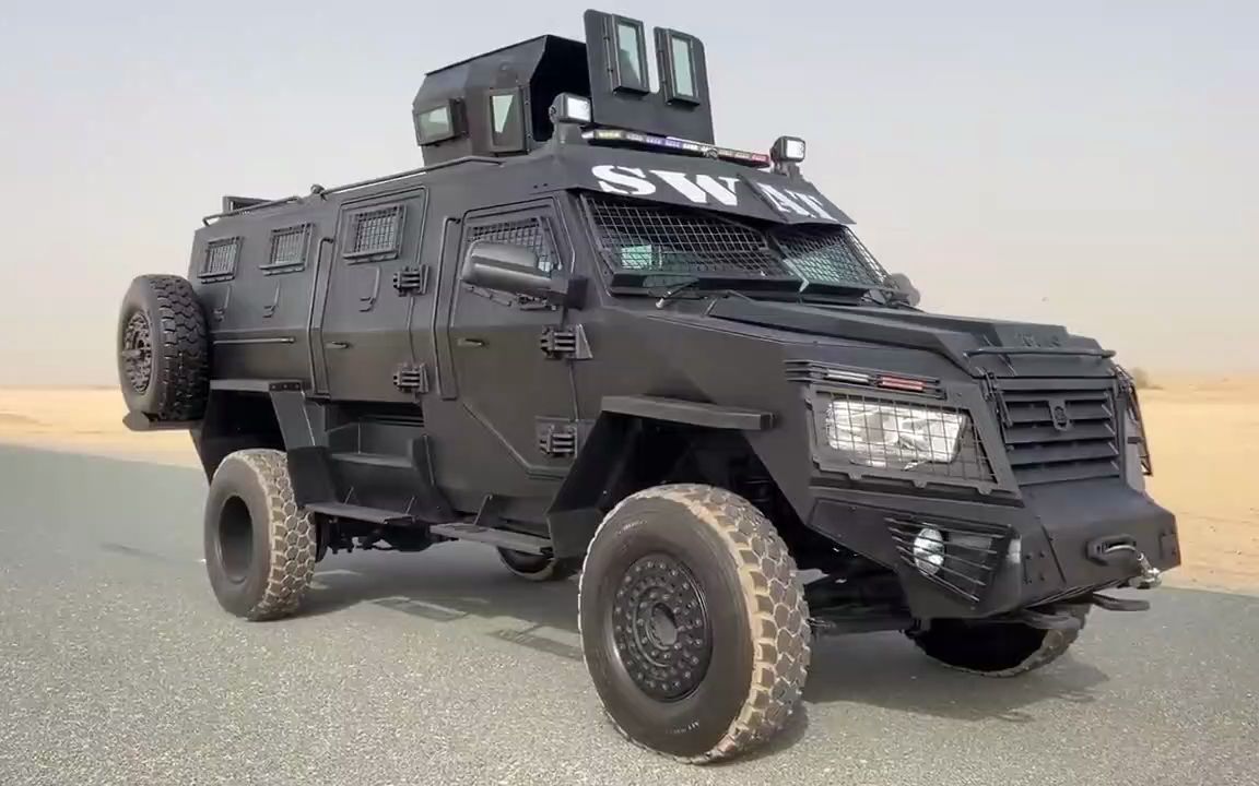 驾驶定制swat警车越野_哔哩哔哩_bilibili