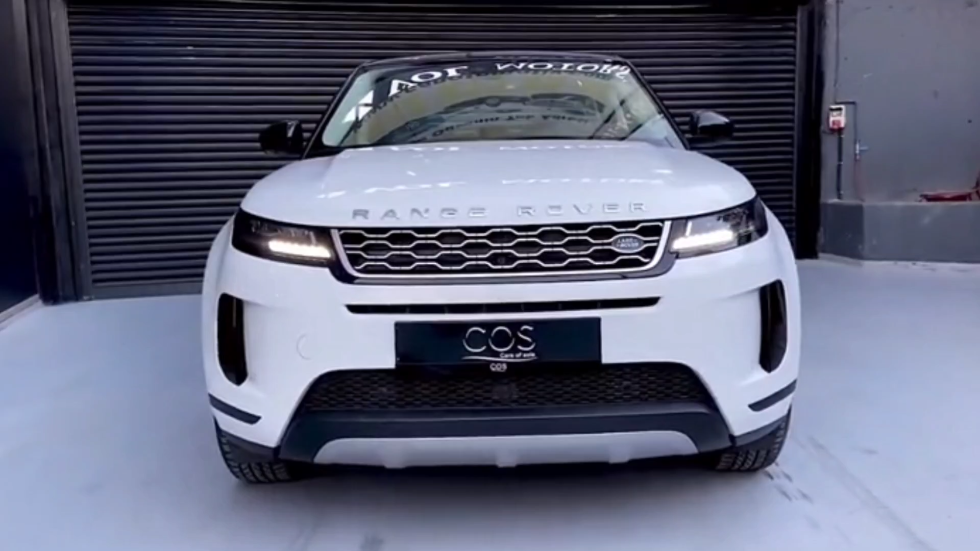 2021款路虎极光全车外观及内饰展示