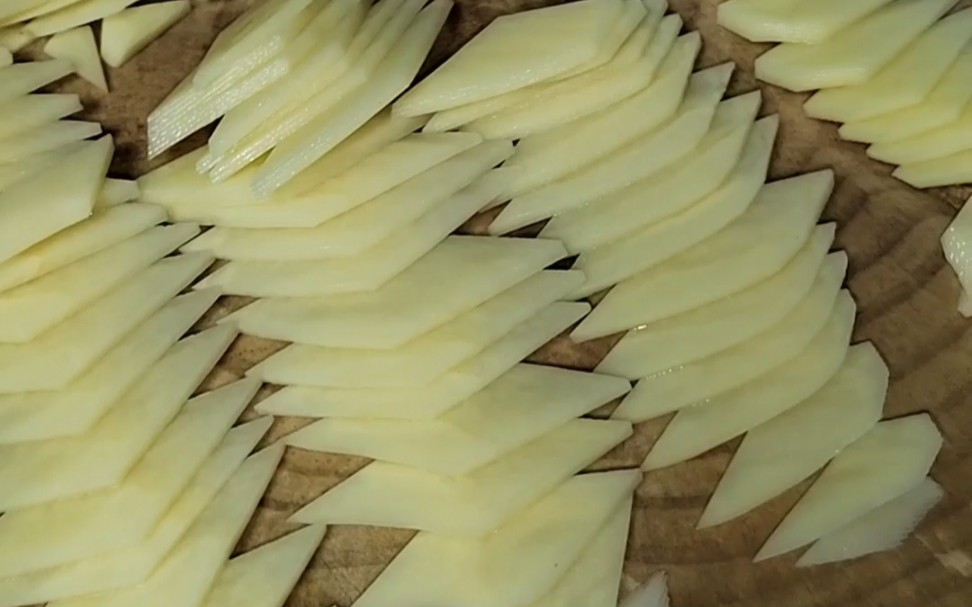 土豆快速切菱形片