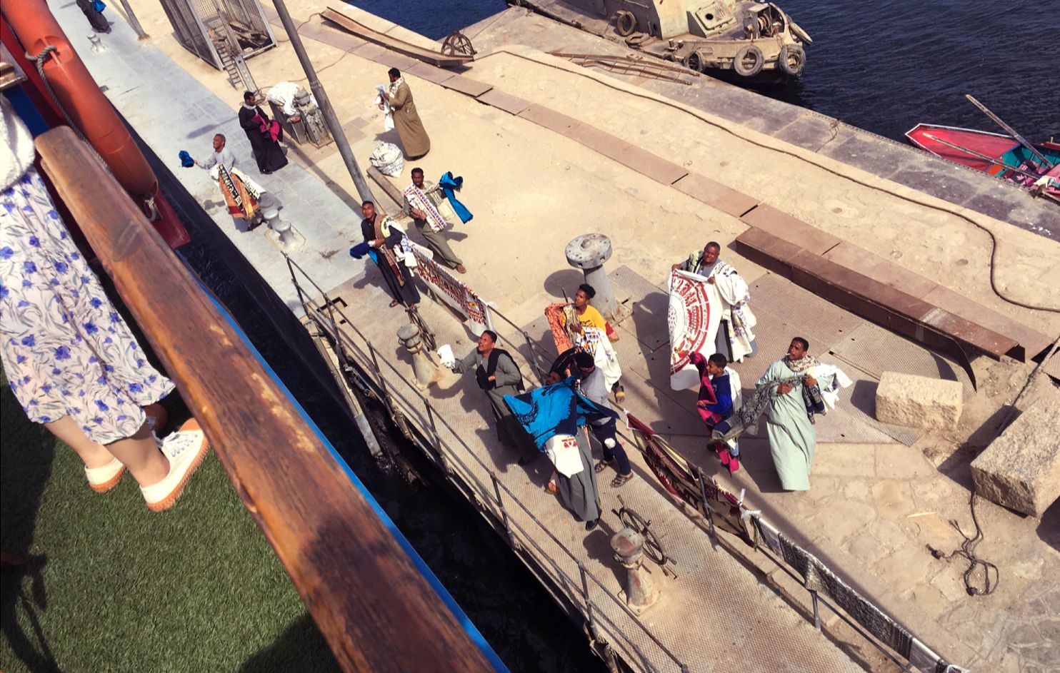 存档-埃及-尼罗河上的小贩