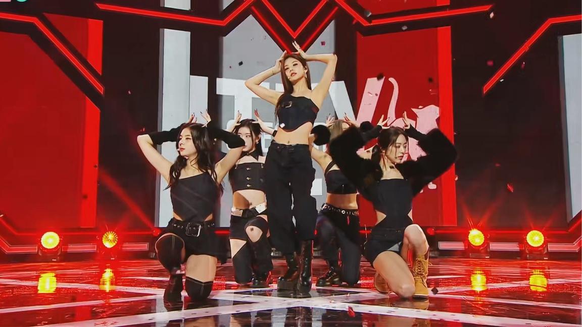 哪有什么对与错!221210 itzy《cheshire》高清舞台 中韩双字