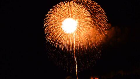 花火大会 19 諏訪湖全国新作花火競技大会4k スターマインダイジェスト 哔哩哔哩 Bilibili