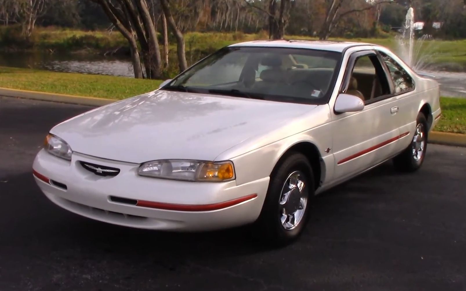 【福特个人豪华车】1997款福特雷鸟lx 4.6l v8 评测&试驾