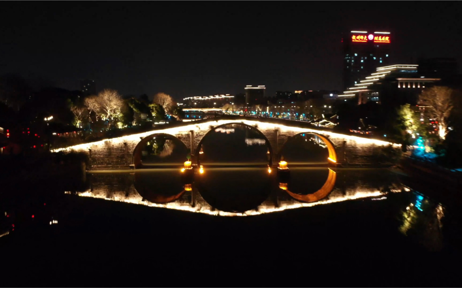 [图]杭州京杭大运河夜拍。杭州的夜景真的太美了！