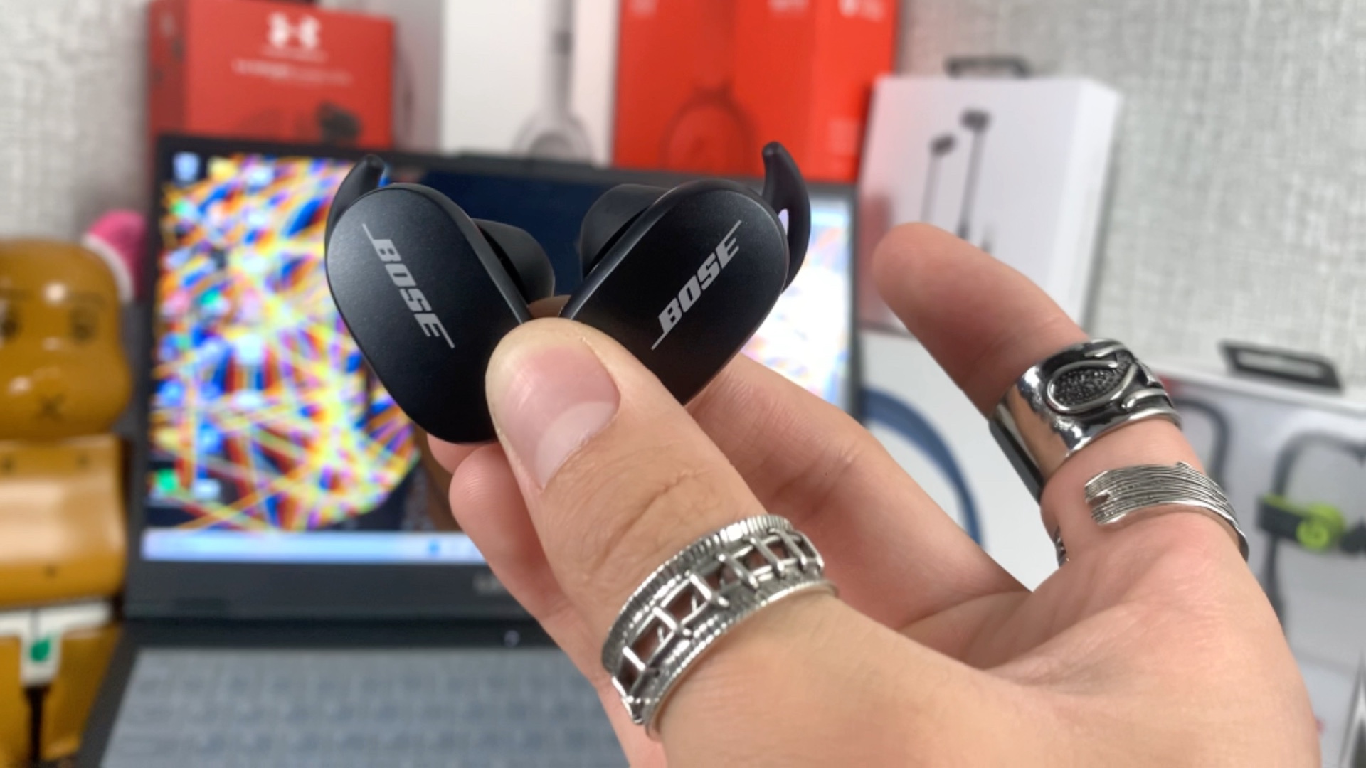 boaeearbuds大鲨鱼boseqcearbuds这款耳机降噪表现在实际佩戴时基本