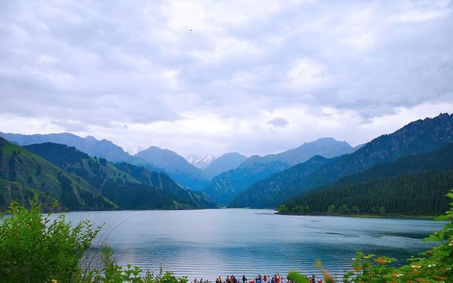 尬吹葫芦丝巴乌:清清玉湖水