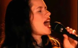 [图]【Natalie Merchant 】- Kind and Generous (w/ intro) (VH1 Live, 2005)