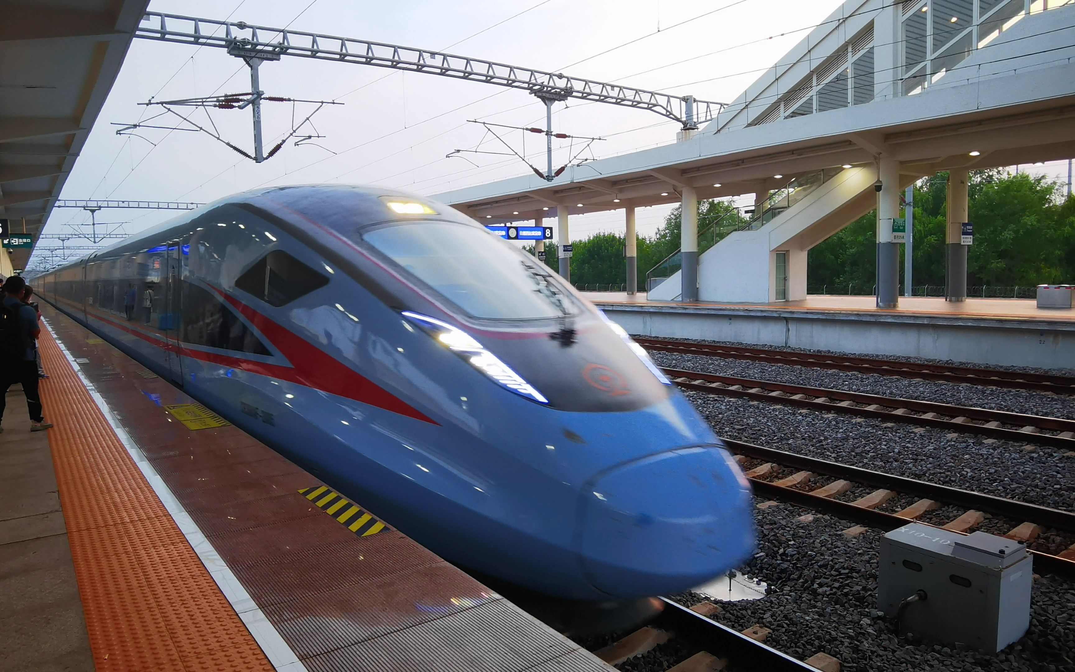 【cr】d2874次 日照西站进站