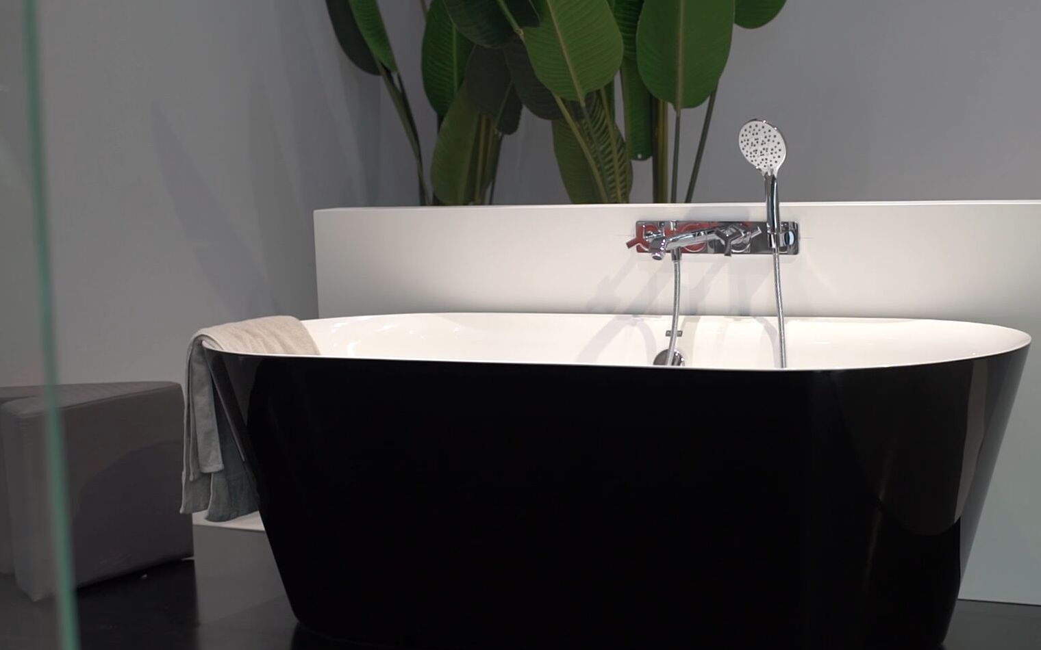 【小i看新品】阿尔伯特超薄170浴缸,诠释"薄之美学"_哔哩哔哩_bili