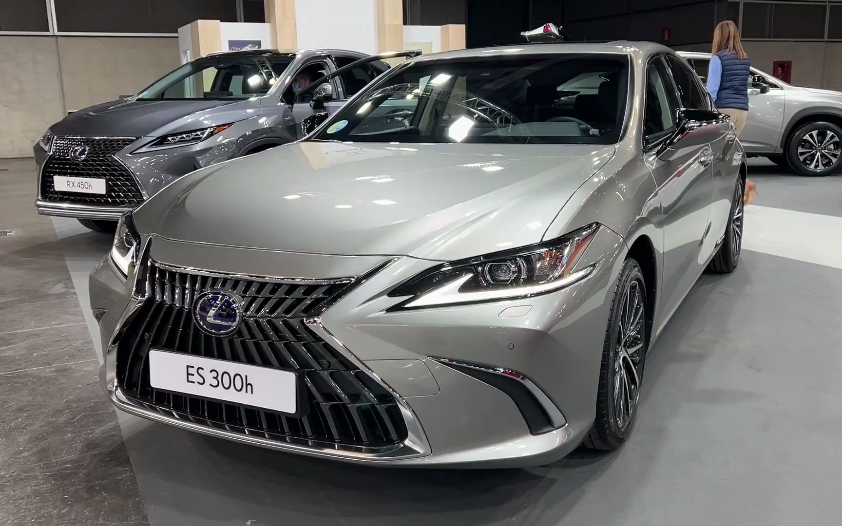 2022 lexus es300h