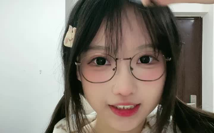 凛子同学提不起劲-20211016_哔哩哔哩_bilibili