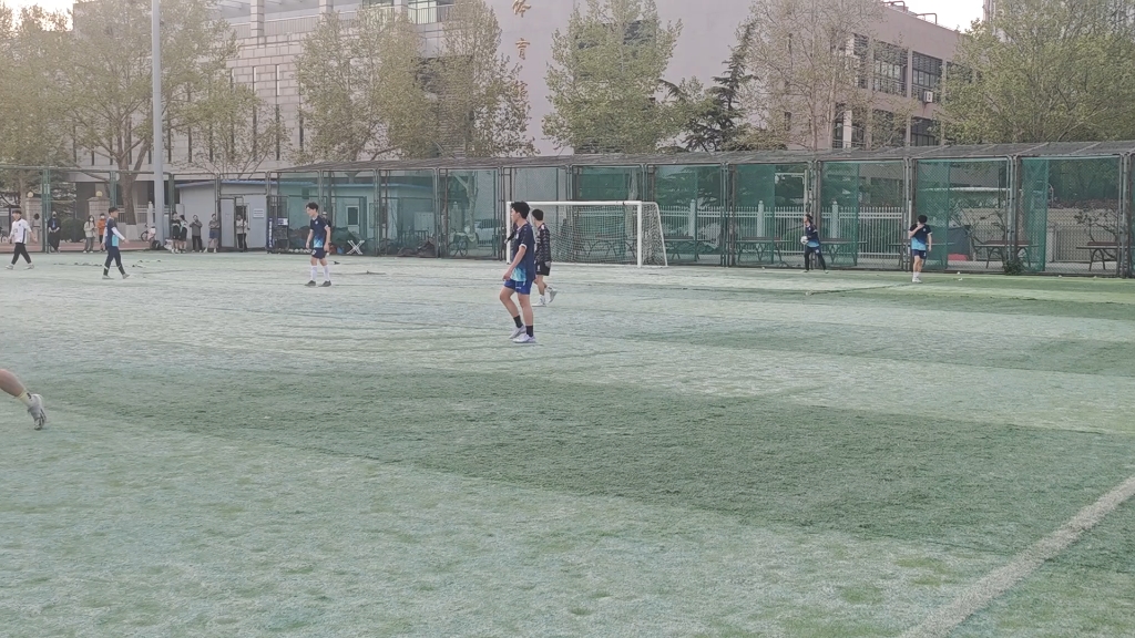 首都师范大学2025五四杯足球比赛 小组赛阶段 第一轮 初等教育学院5:0