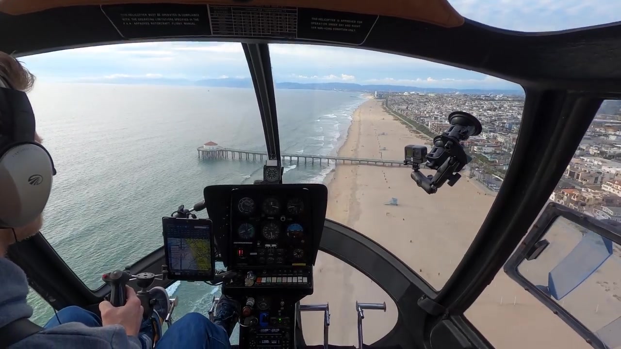 洛杉矶封城后的直升机视角