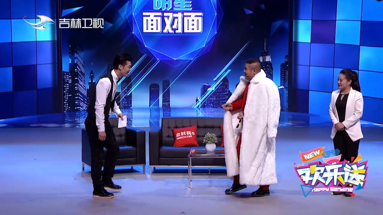 王龙上采访节目,助理徐英子竟上前拦主持人,谜之操作啊