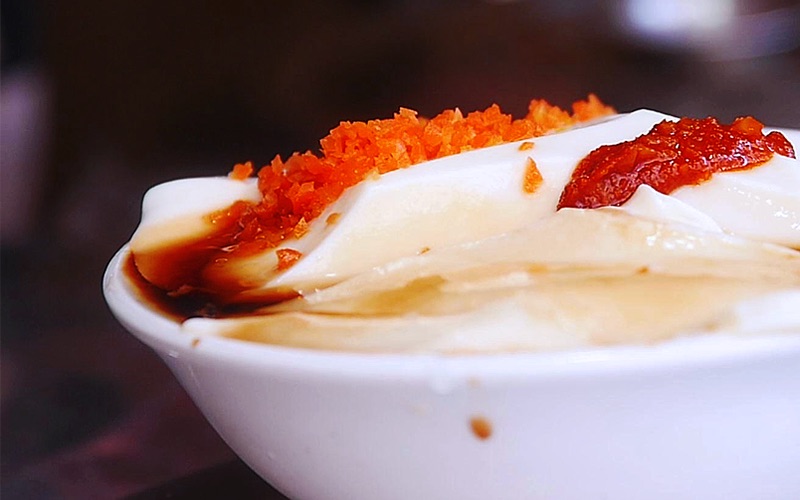 济宁人最爱的下午茶,是这碗加了辣椒的豆腐脑!