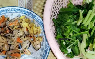 Tải video: 今晚买点螺肉炒芹菜蒜苗，芹菜蒜苗鲜香爽脆，螺肉也很嫩！