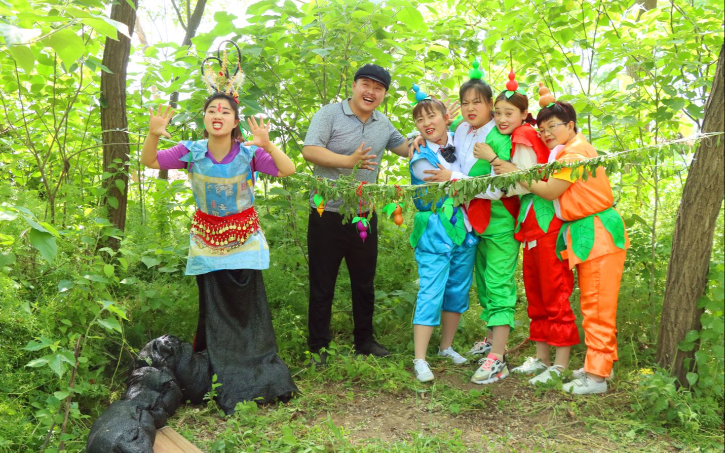 [图]葫芦娃11：四娃想起自己的身世，和葫芦兄弟团聚，结局温馨