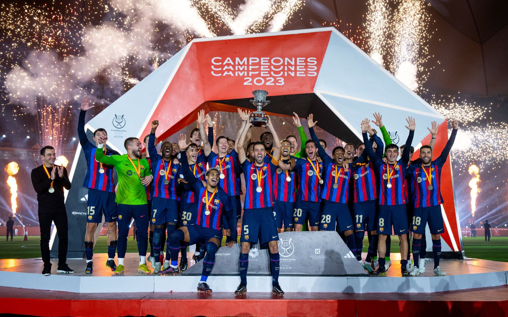 2019u12足球冠军（2019年足坛最佳11人） 2019u12足球冠军（2019年足坛最佳11人）《2019足坛最佳十一人》 足球资讯