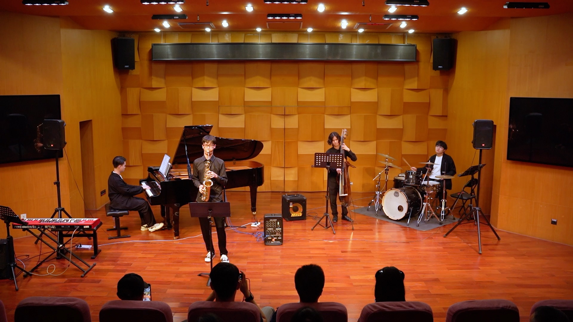 isntshelovely深圳大学爵士四重奏