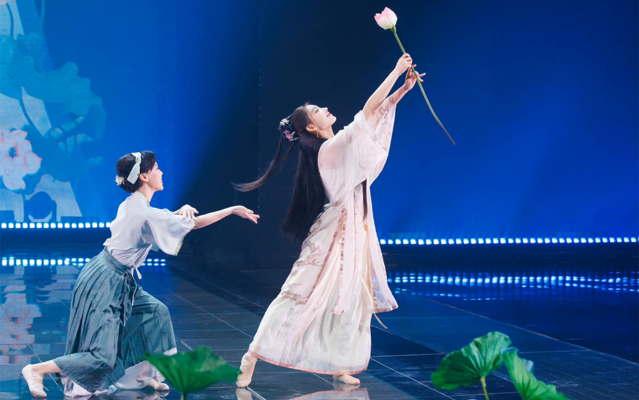 快手年夜 程潇《如梦令》国风舞蹈